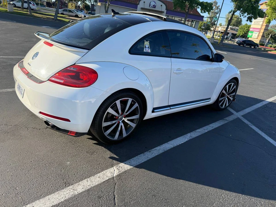 2013 Volkswagen A5 Beetle - Image 7 of 16
