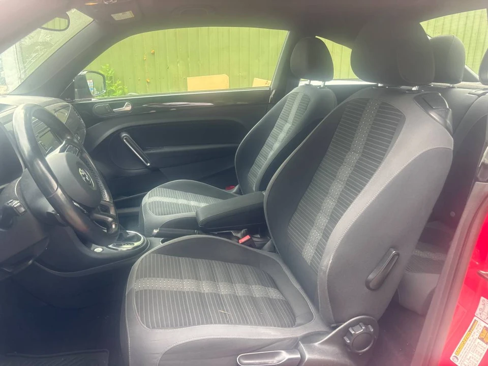2013 Volkswagen A5 Beetle - Image 9 of 14