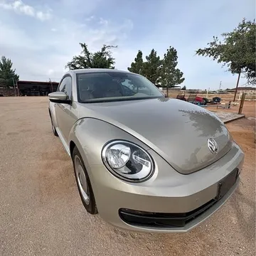2013 Volkswagen Beetle 2.5L Hatchback