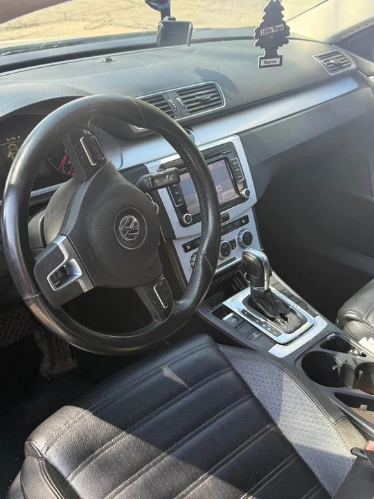 2013 Volkswagen CC - Image 8 of 11