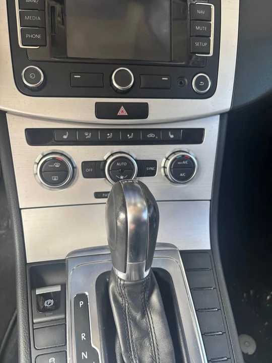 2013 Volkswagen CC - Image 3 of 10