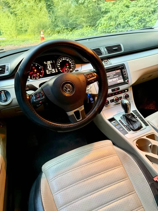 2013 Volkswagen CC - Image 4 of 11