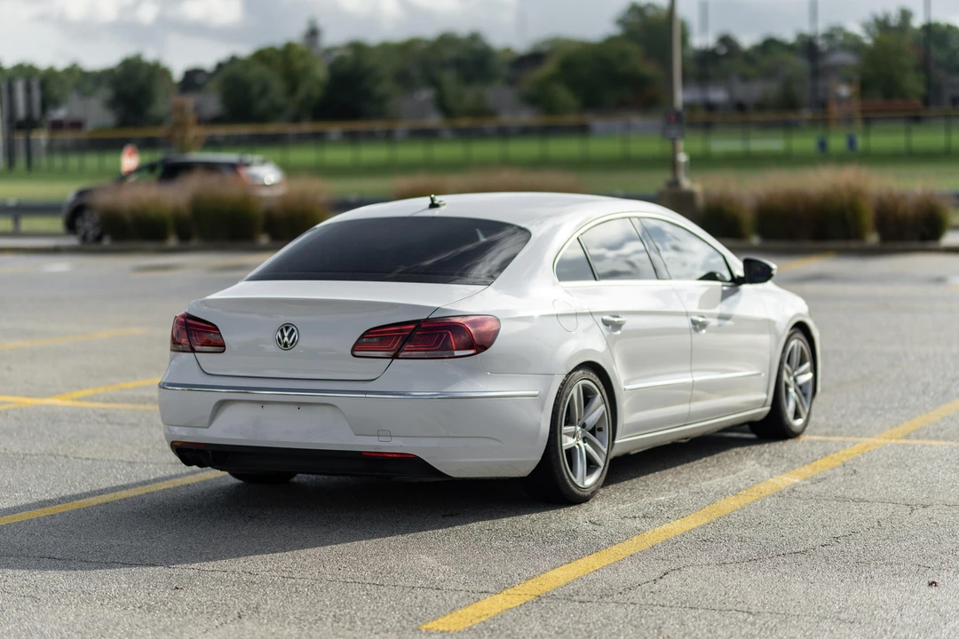 2013 Volkswagen CC - Image 27 of 31