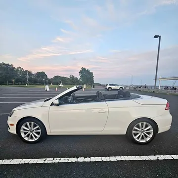 2013 Volkswagen Eos Komfort Convertible
