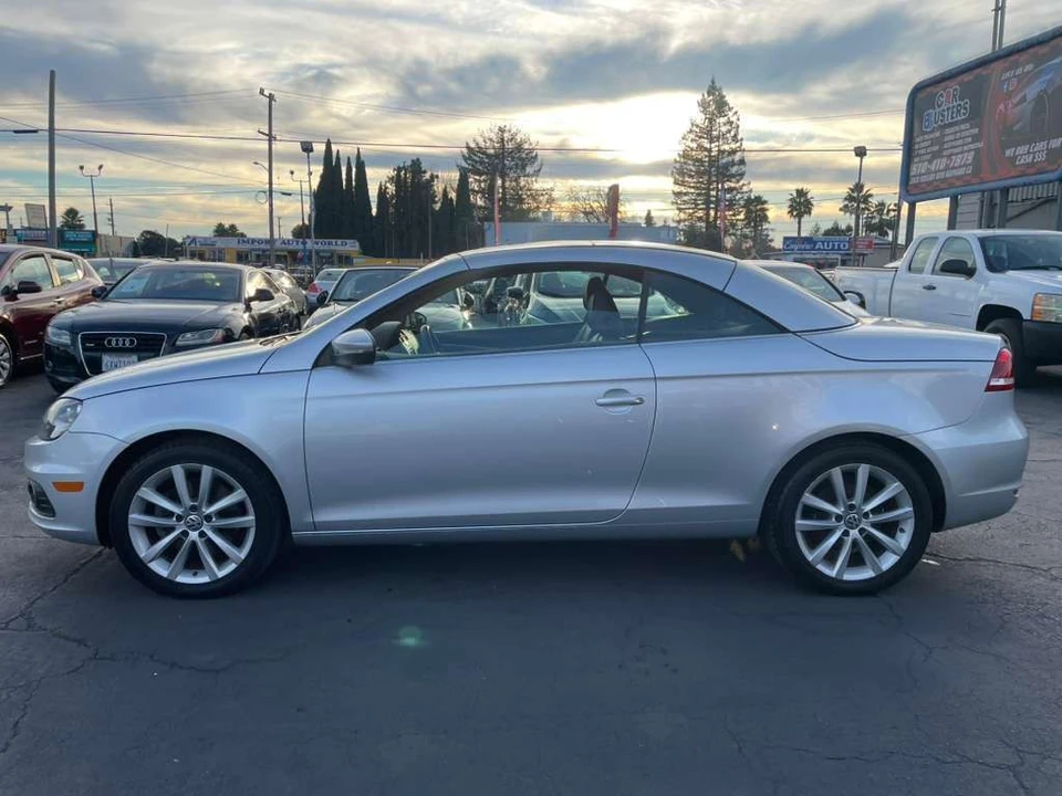 2013 Volkswagen Eos - Image 3 of 17