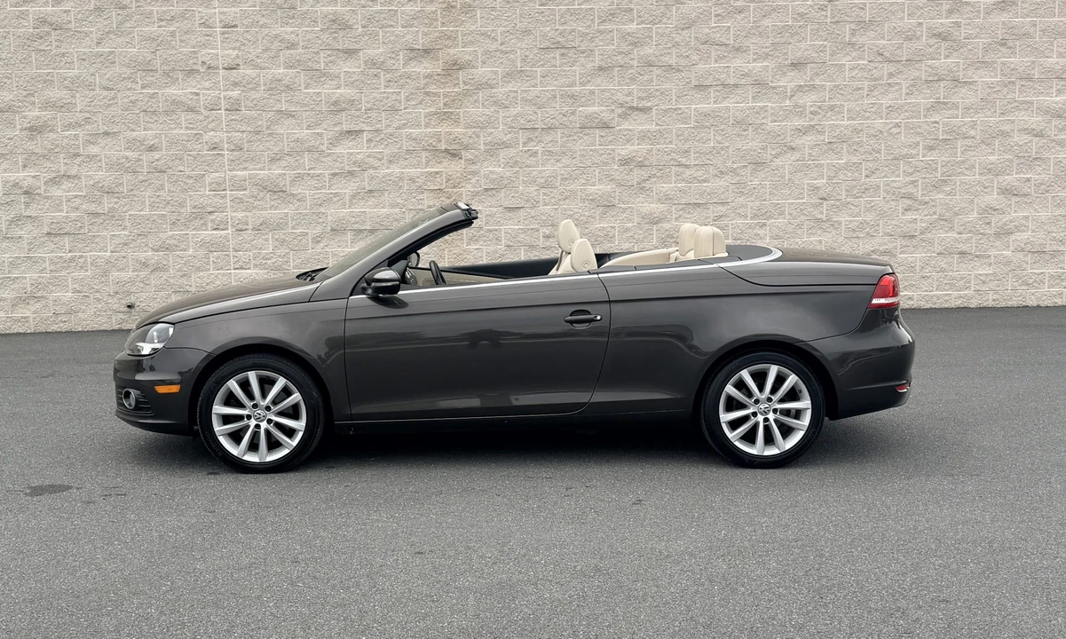 2013 Volkswagen Eos - Image 18 of 31