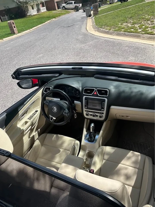 2013 Volkswagen Eos - Image 6 of 10
