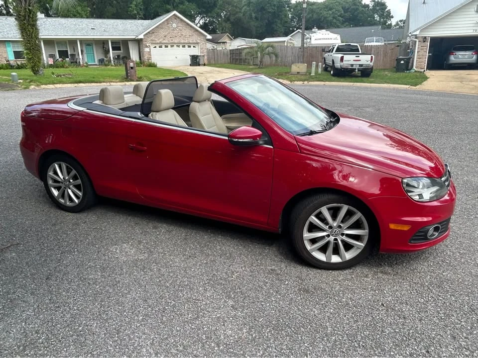 2013 Volkswagen Eos - Image 2 of 10