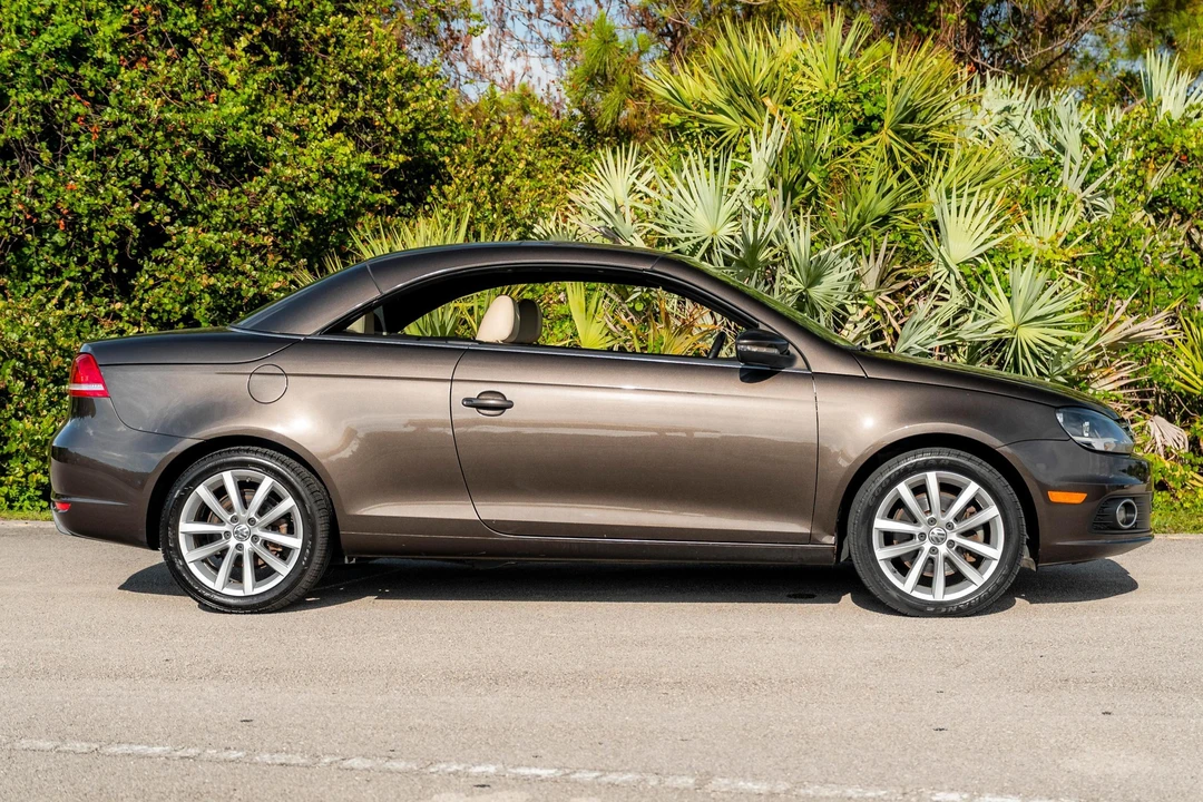 2013 Volkswagen Eos - Image 3 of 31