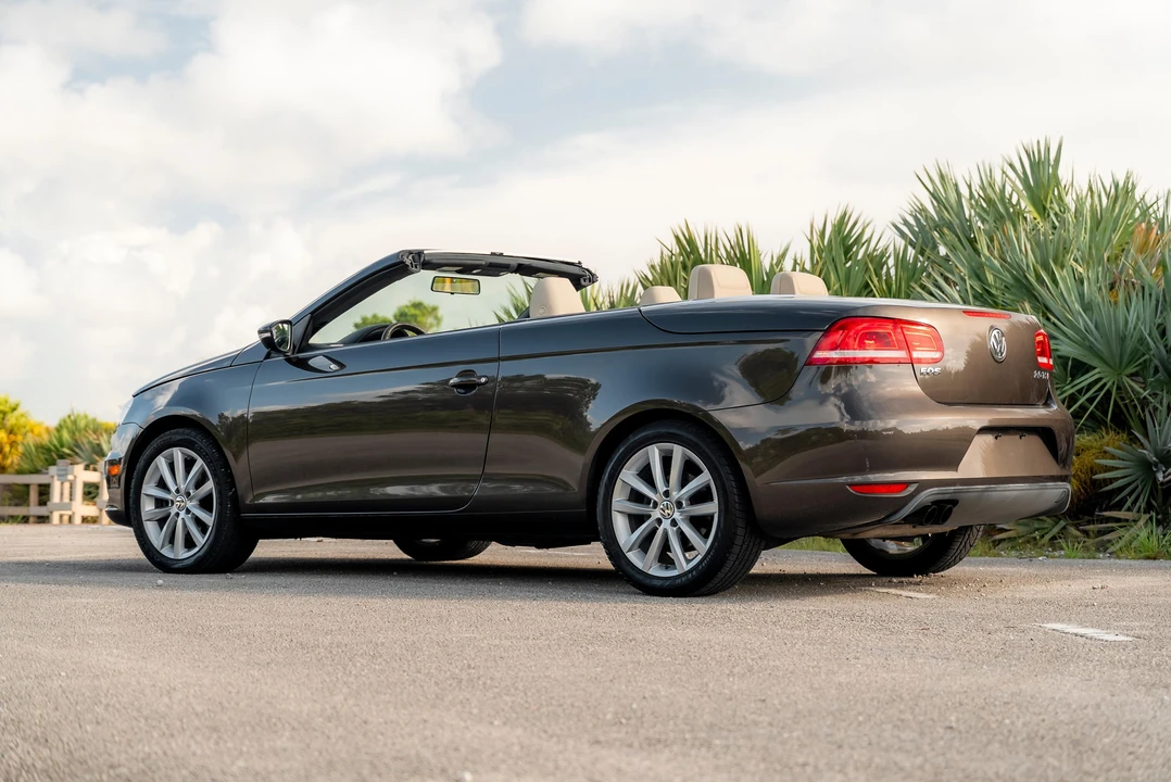 2013 Volkswagen Eos - Image 9 of 31
