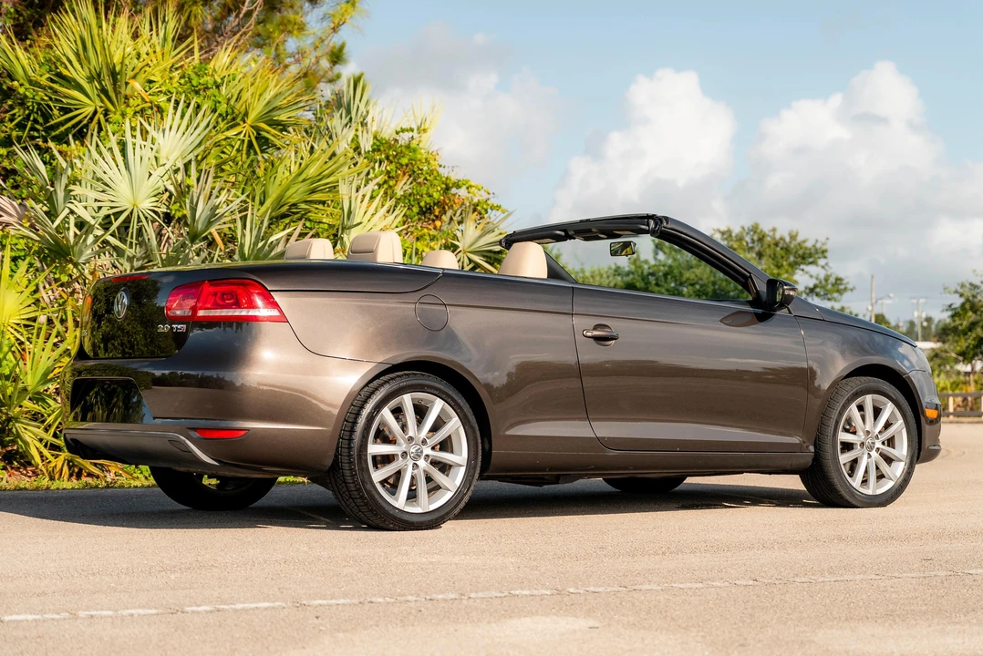 2013 Volkswagen Eos - Image 11 of 31