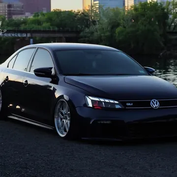 2013 Volkswagen GLI 2.0T Sedan 4D