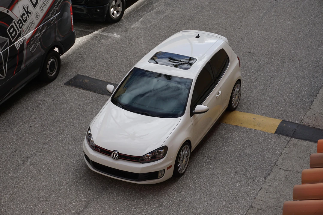 2013 Volkswagen GTI Mk6 - Image 11 of 31