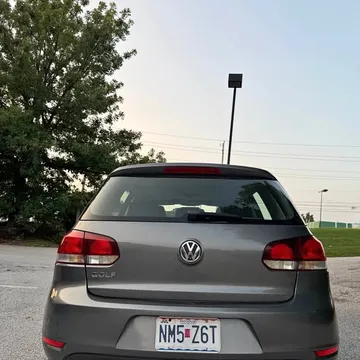 2013 Volkswagen Golf 2.5L Hatchback