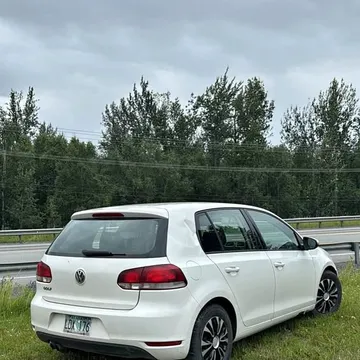 2013 Volkswagen Golf 2.5L Hatchback 4D