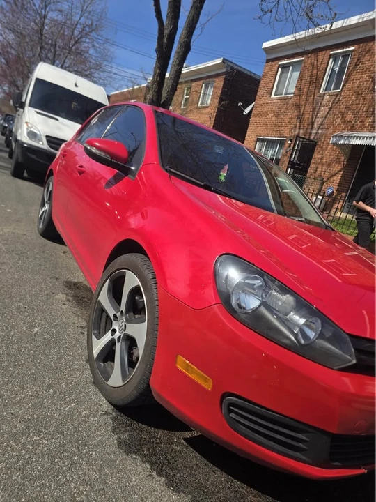 2013 Volkswagen Golf - Image 11 of 12