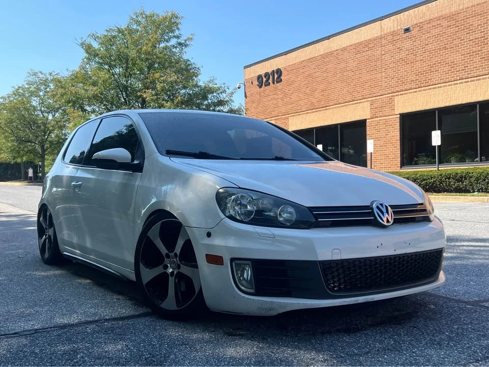 2013 Volkswagen GTI Mk6 - Image 2 of 11