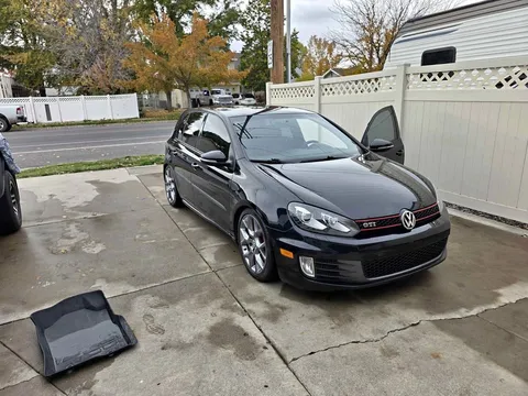 2013 Volkswagen GTI 2.0T Hatchback Sedan 4D