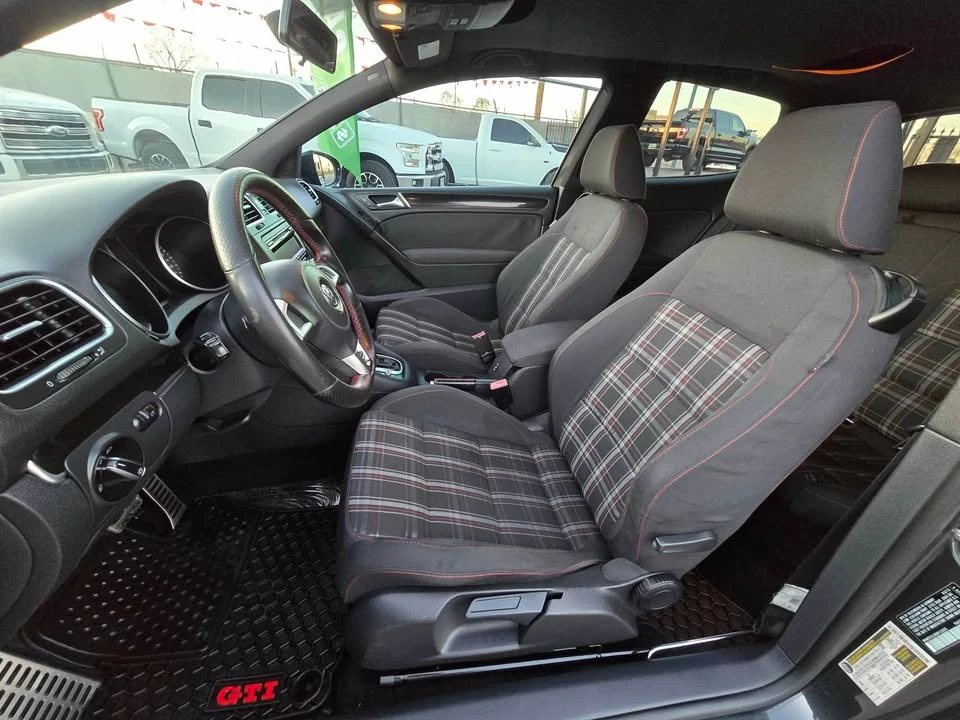 2013 Volkswagen Golf - Image 9 of 16