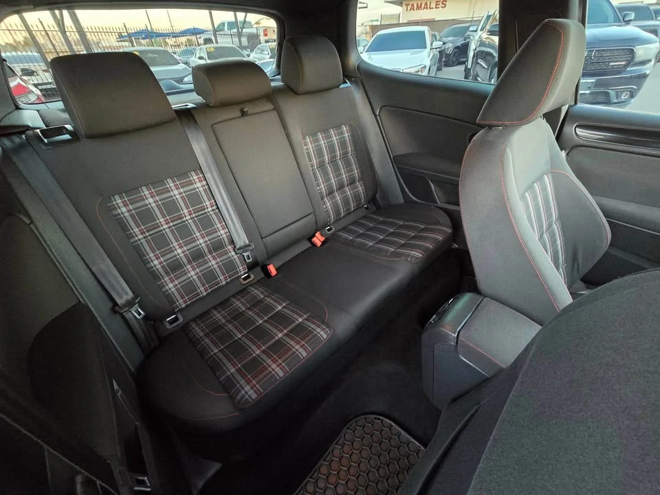 2013 Volkswagen Golf - Image 11 of 16