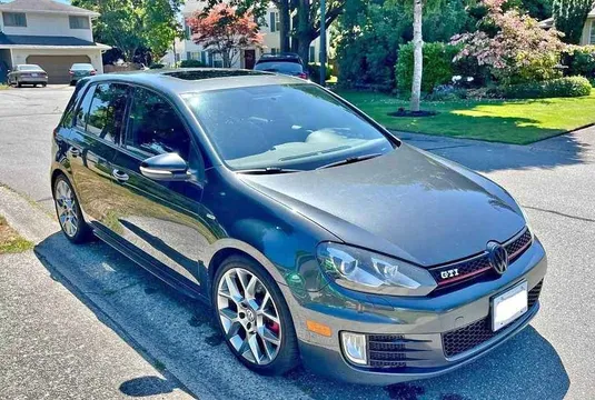 2013 Volkswagen GTI Wolfsburg Edition