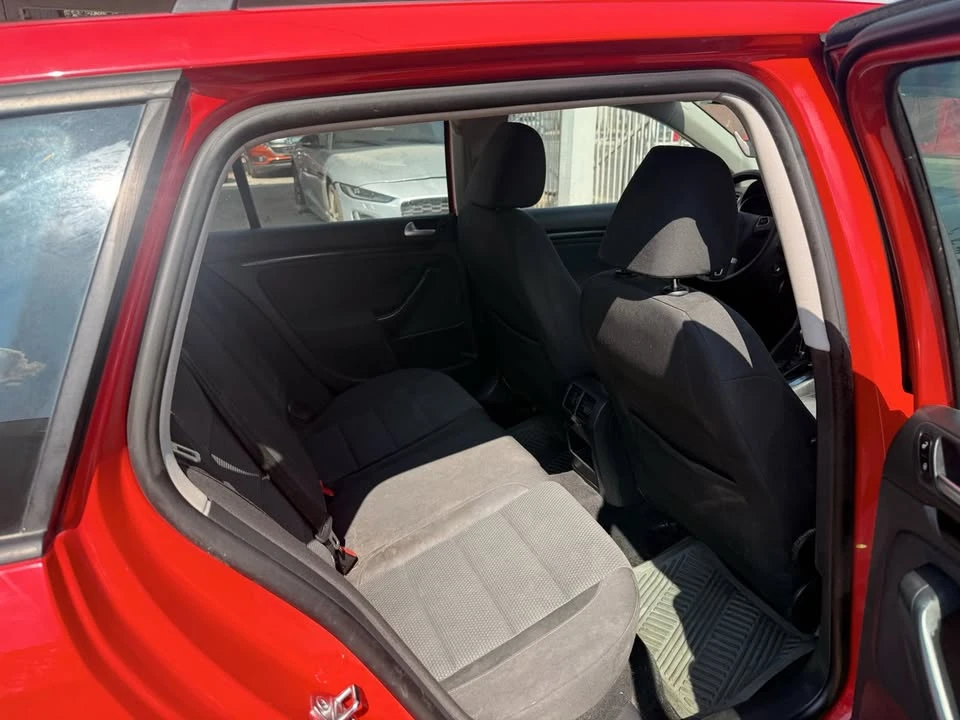 2013 Volkswagen A4 Jetta - Image 16 of 17