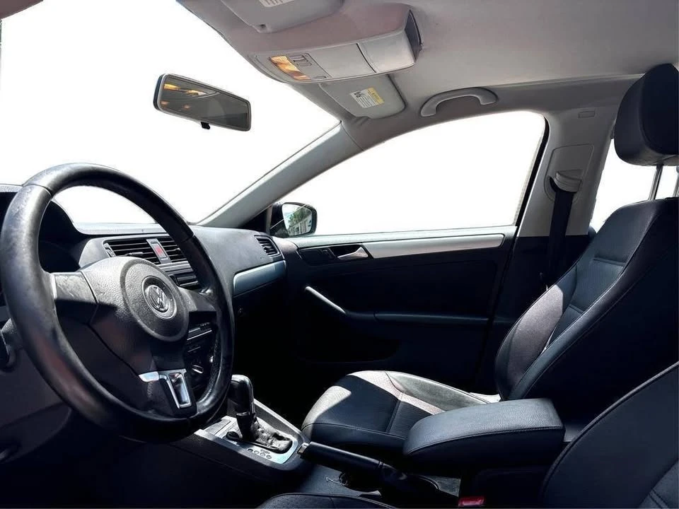 2013 Volkswagen A6 Jetta - Image 10 of 20