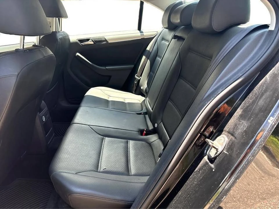 2013 Volkswagen A6 Jetta - Image 11 of 20
