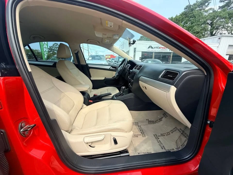 2013 Volkswagen A6 Jetta - Image 9 of 20