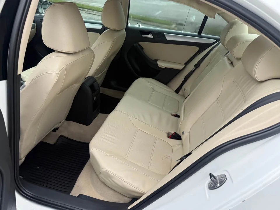 2013 Volkswagen A6 Jetta - Image 8 of 8