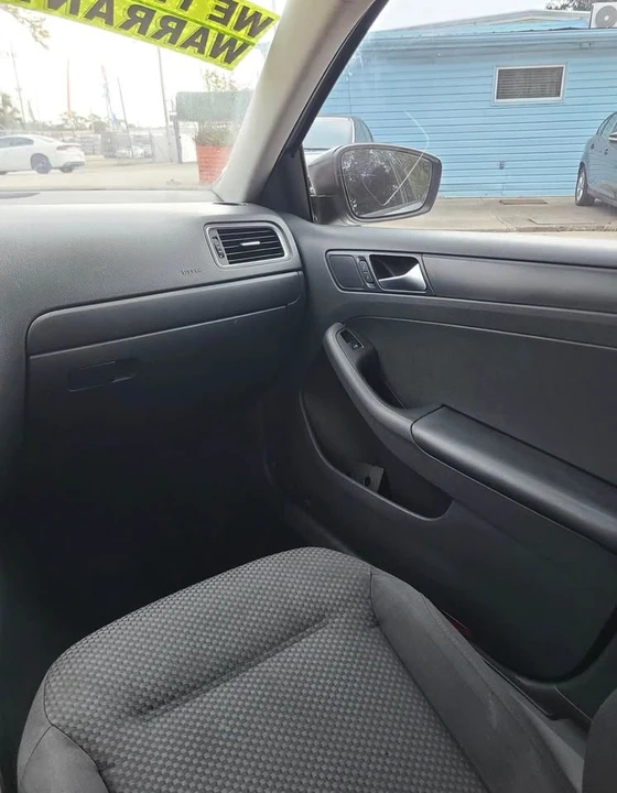 2013 Volkswagen A6 Jetta - Image 11 of 14