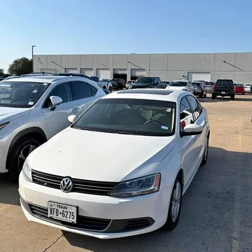 2013 Volkswagen Jetta 1.4T R-Line Sedan 4D