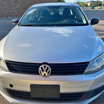 2013 Volkswagen Jetta 2.0L S Sedan 4D