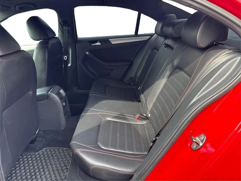 2013 Volkswagen A6 Jetta - Image 10 of 12
