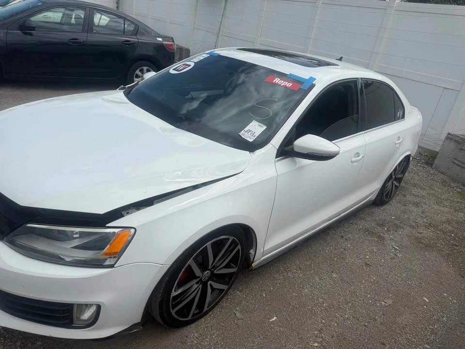 2013 Volkswagen A6 Jetta - Image 10 of 12
