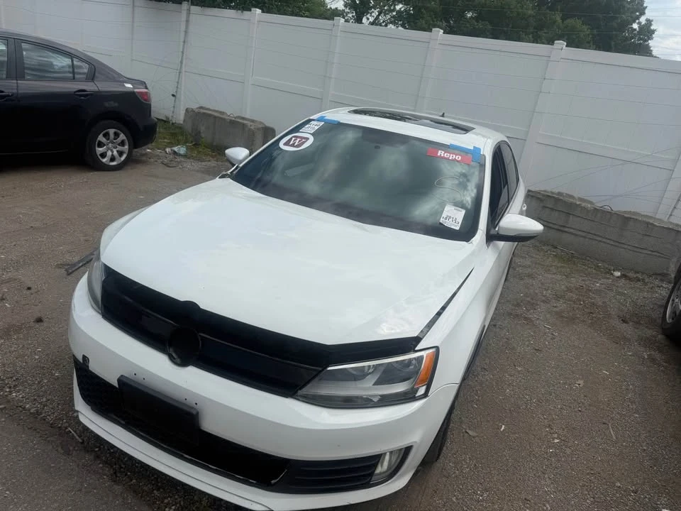 2013 Volkswagen A6 Jetta - Image 9 of 12
