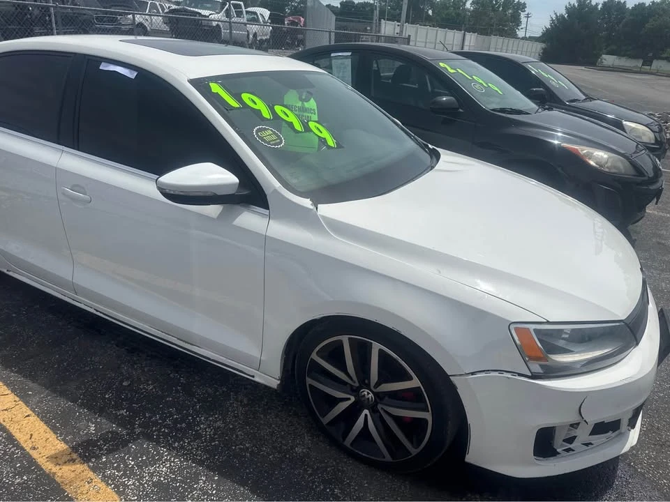 2013 Volkswagen A6 Jetta - Image 3 of 12