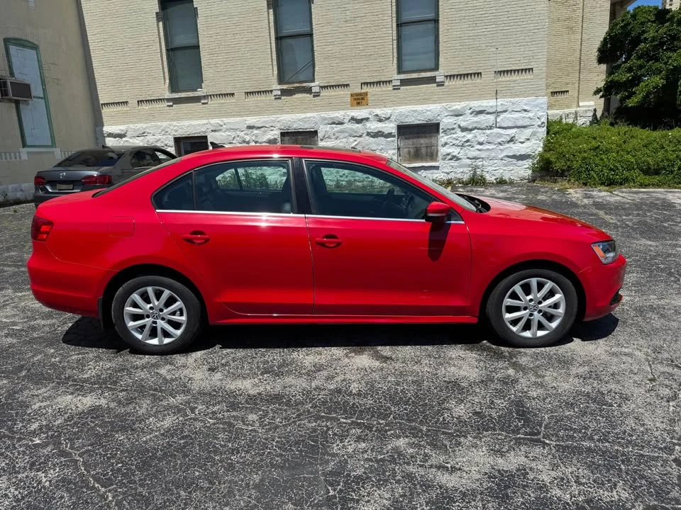 2013 Volkswagen A6 Jetta - Image 4 of 9