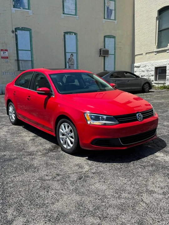 2013 Volkswagen A6 Jetta - Image 2 of 9