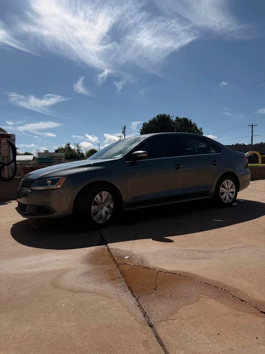 2013 Volkswagen A6 Jetta - Image 2 of 17