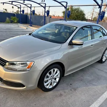 2013 Volkswagen Jetta 2.5L SE Sedan 4D