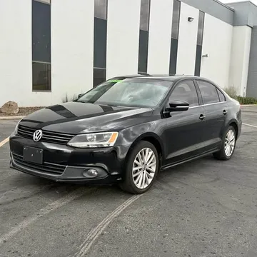 2013 Volkswagen Jetta 2.5L SEL Premium Sedan 4D