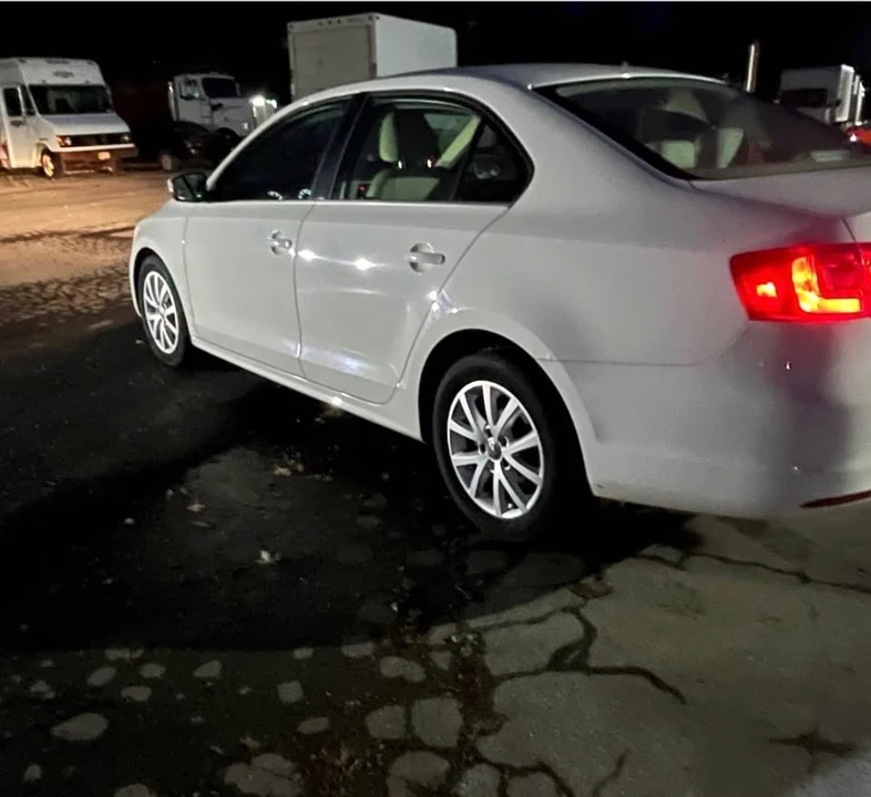 2013 Volkswagen A6 Jetta - Image 4 of 8