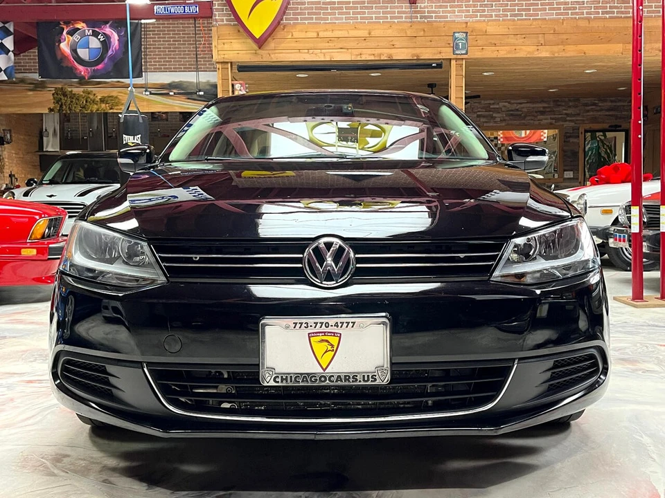 2013 Volkswagen A6 Jetta - Image 2 of 21