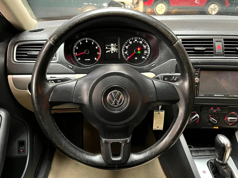 2013 Volkswagen A6 Jetta - Image 12 of 21