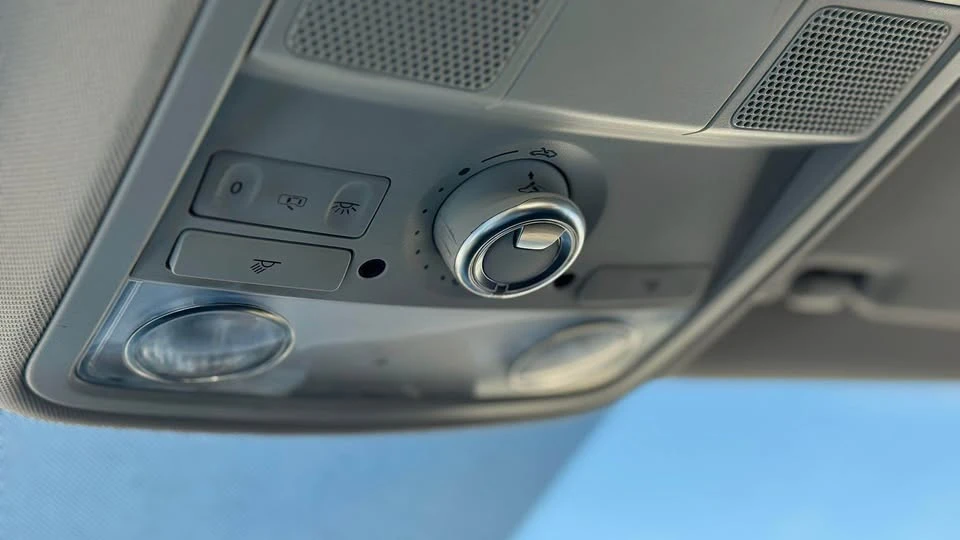 2013 Volkswagen A6 Jetta - Image 16 of 20