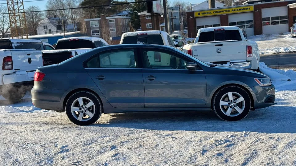 2013 Volkswagen A6 Jetta - Image 4 of 20
