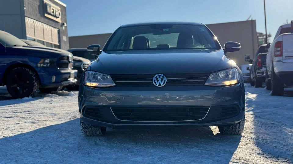 2013 Volkswagen A6 Jetta - Image 2 of 20
