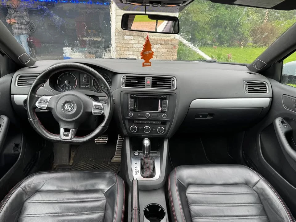 2013 Volkswagen A6 Jetta - Image 6 of 11