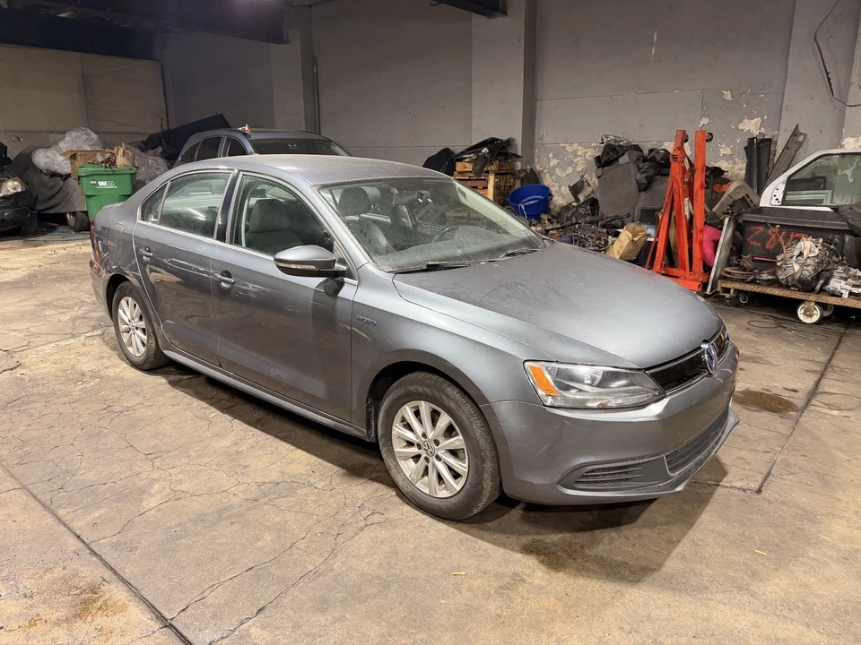 2013 Volkswagen A6 Jetta - Image 5 of 8